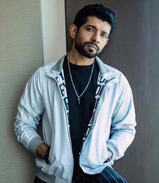 Vineet Kumar Singh Wiki, Biography, Age, Family, Career, Facts & more.