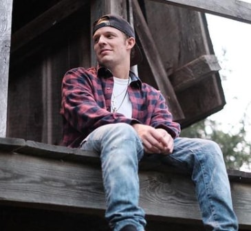 Tucker Beathard Age, Height, Family, Career, Facts, Wiki, Biography, Girlfriend, Wife