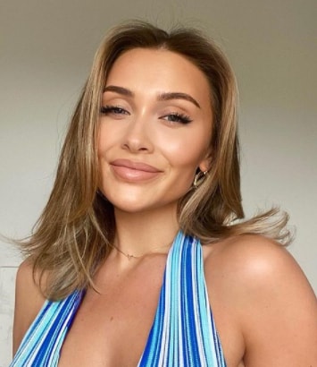 Sarah Ashcroft Age, Height, Wiki, Net Worth, Family, Vlogs