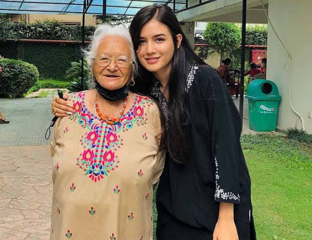  Malika Mahat with her grandmother