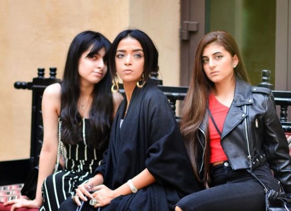 Nilofar Azeez with her sisters