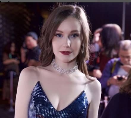 Emily Bloom Age, Height, Net Worth,
