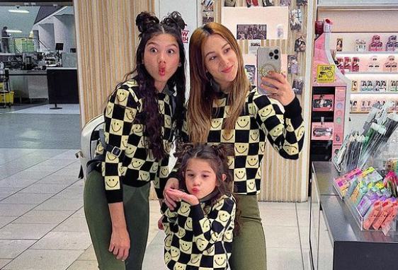 Esthalla Ortiz with her two beautiful daughters 