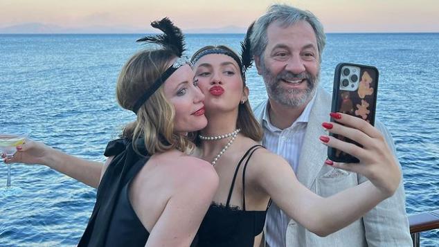 Maude Apatow with her mother and father 
