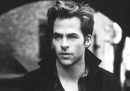 Chris Pine Weight and Physical Appearances 