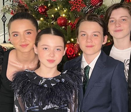 Violet McGraw and her siblings 